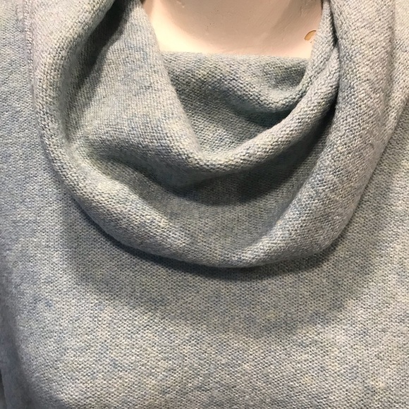 American Eagle Light Green Cowl Neck Sweater - Size XS - Picture 2 of 6